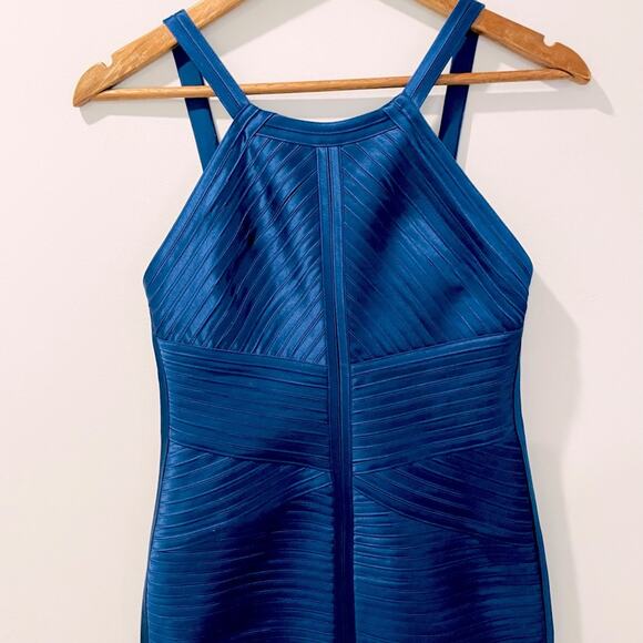 BCBG MAX AZRIA Rivas Sleeveless Bandage Dress Blue Depth Size 6 NWOT - Picture 3 of 5